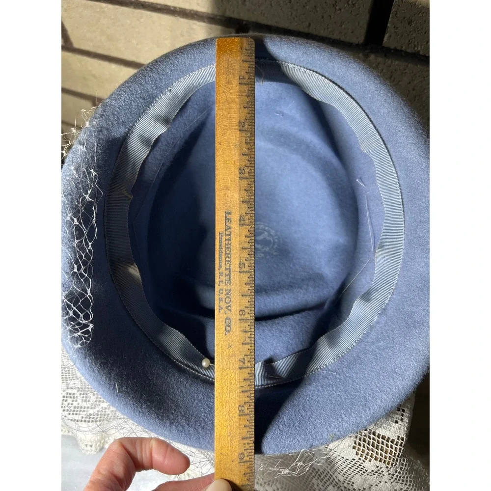 Vintage 100% Wool Pillbox Hat With Veil Neumann-Endler Fairfield Felts Blue